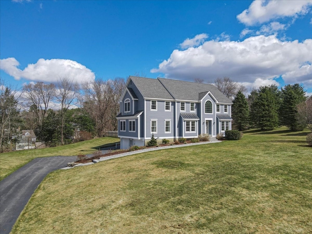 4 Swanson Ln, Westford, Massachusetts, 4 Bedrooms Bedrooms, 9 Rooms Rooms,2.5 BathroomsBathrooms,Residential,For Sale,Swanson Ln,73497116