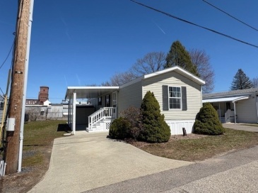 300 East Washington Street, North Attleboro, Massachusetts, 2 Bedrooms Bedrooms, 4 Rooms Rooms,1 BathroomBathrooms,Residential,For Sale,East Washington Street,73499904