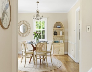 231 Moss Hill Rd, Boston, Massachusetts, 3 Bedrooms Bedrooms, 6 Rooms Rooms,1.5 BathroomsBathrooms,Residential,For Sale,Moss Hill Rd,73530625