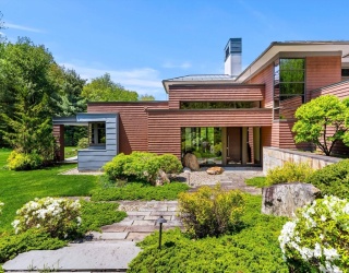 5 Redwood Cir, Boylston, Massachusetts, 4 Bedrooms Bedrooms, 7 Rooms Rooms,4 BathroomsBathrooms,Residential,For Sale,Redwood Cir,73530426