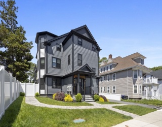 25 Bentley, Boston, Massachusetts, 3 Bedrooms Bedrooms, 8 Rooms Rooms,2 BathroomsBathrooms,Residential,For Sale,Bentley,73530427