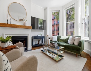 156 Worcester St, Boston, Massachusetts, 2 Bedrooms Bedrooms, 5 Rooms Rooms,2 BathroomsBathrooms,Residential,For Sale,Worcester St,73530455