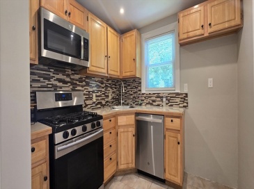 84 Gladeside Ave, Boston, Massachusetts, 3 Bedrooms Bedrooms, 5 Rooms Rooms,1 BathroomBathrooms,Residential Lease,For Rent,Gladeside Ave,73530459 84 Gladeside Ave, Boston, Massachusetts, 3 Bedrooms Bedrooms, 5 Rooms Rooms,1 BathroomBathrooms,Residential Lease,For Rent,Gladeside Ave,73530459