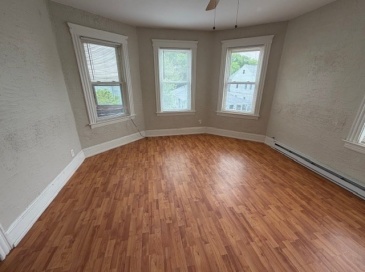 91 Stanton Street, Worcester, Massachusetts, 2 Bedrooms Bedrooms, 4 Rooms Rooms,1 BathroomBathrooms,Residential Lease,For Rent,Stanton Street,73530487