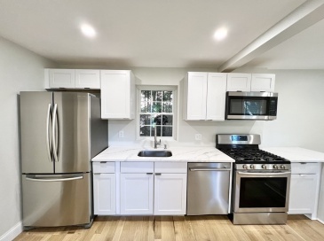 6 La Grange Pl, Boston, Massachusetts, 5 Bedrooms Bedrooms, 9 Rooms Rooms,2 BathroomsBathrooms,Residential Lease,For Rent,La Grange Pl,73530735