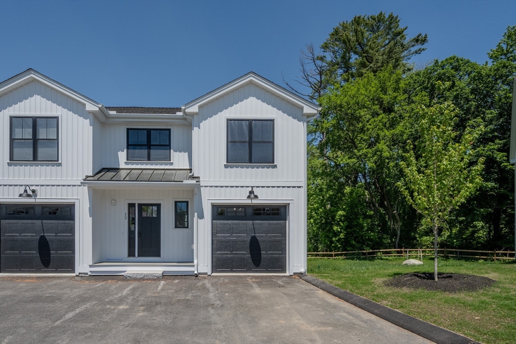 112 Genest St, Dracut, Massachusetts, 3 Bedrooms Bedrooms, 5 Rooms Rooms,2.5 BathroomsBathrooms,Residential Lease,For Rent,Genest St,73530740