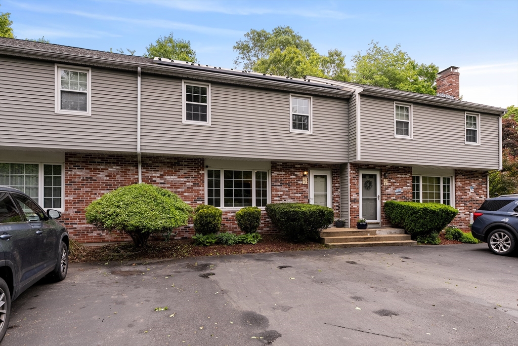 21 Potter Ave, Plainville, Massachusetts, 3 Bedrooms Bedrooms, 5 Rooms Rooms,1.5 BathroomsBathrooms,Residential,For Sale,Potter Ave,73530473