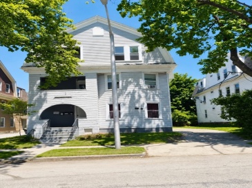 4 Euclid Ave, Worcester, Massachusetts, 12 Bedrooms Bedrooms, 18 Rooms Rooms,3 BathroomsBathrooms,Residential Income,For Sale,Euclid Ave,73530610