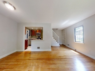 41 Grant Ave, Watertown, Massachusetts, 2 Bedrooms Bedrooms, 5 Rooms Rooms,1 BathroomBathrooms,Residential Lease,For Rent,Grant Ave,73530758