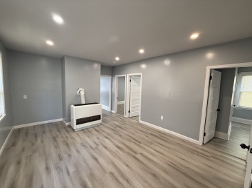 124 Potomska, New Bedford, Massachusetts, 3 Bedrooms Bedrooms, 7 Rooms Rooms,1 BathroomBathrooms,Residential Lease,For Rent,Potomska,73530784