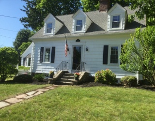 114 Chestnut Street, Andover, Massachusetts, 3 Bedrooms Bedrooms, 7 Rooms Rooms,1.5 BathroomsBathrooms,Residential,For Sale,Chestnut Street,73530582