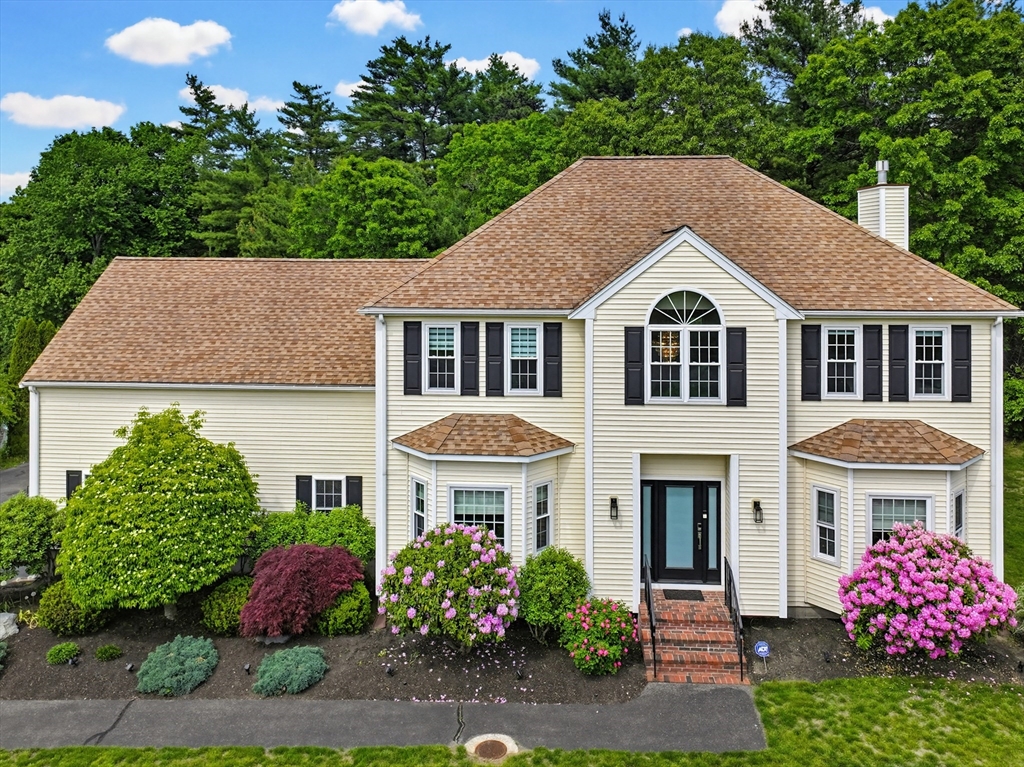 10 Amanda Street, Middleboro, Massachusetts, 4 Bedrooms Bedrooms, 12 Rooms Rooms,2.5 BathroomsBathrooms,Residential,For Sale,Amanda Street,73530799