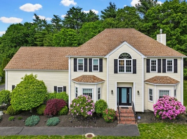 10 Amanda Street, Middleboro, Massachusetts, 4 Bedrooms Bedrooms, 12 Rooms Rooms,2.5 BathroomsBathrooms,Residential,For Sale,Amanda Street,73530799