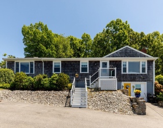 111 Rocky Hill Road, Plymouth, Massachusetts, 3 Bedrooms Bedrooms, 5 Rooms Rooms,2 BathroomsBathrooms,Residential,For Sale,Rocky Hill Road,73530663