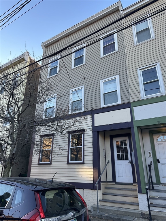 18 Bremen St, Boston, Massachusetts, 1 Bedroom Bedrooms, 3 Rooms Rooms,1 BathroomBathrooms,Residential,For Sale,Bremen St,73458869