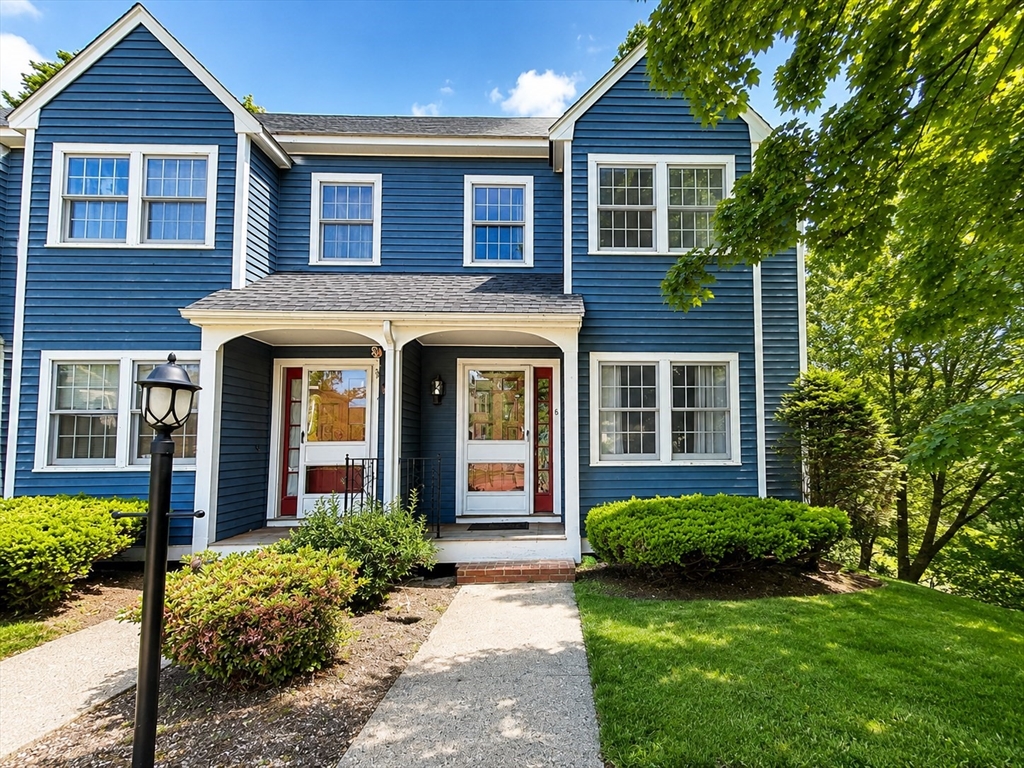 68 Dover St, Lowell, Massachusetts, 3 Bedrooms Bedrooms, 5 Rooms Rooms,1.5 BathroomsBathrooms,Residential,For Sale,Dover St,73530417