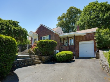 262 Clifton St, Belmont, Massachusetts, 5 Bedrooms Bedrooms, 11 Rooms Rooms,3.5 BathroomsBathrooms,Residential,For Sale,Clifton St,73530765 262 Clifton St, Belmont, Massachusetts, 5 Bedrooms Bedrooms, 11 Rooms Rooms,3.5 BathroomsBathrooms,Residential,For Sale,Clifton St,73530765