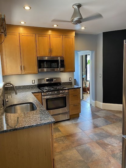 68 Fremont St, Winthrop, Massachusetts, 3 Bedrooms Bedrooms, 7 Rooms Rooms,2 BathroomsBathrooms,Residential Lease,For Rent,Fremont St,73530845