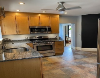 68 Fremont St, Winthrop, Massachusetts, 3 Bedrooms Bedrooms, 7 Rooms Rooms,2 BathroomsBathrooms,Residential Lease,For Rent,Fremont St,73530845