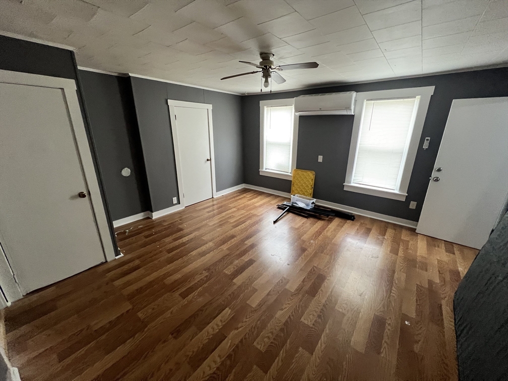 73 Orswell St, Fall River, Massachusetts, 1 Bedroom Bedrooms, 3 Rooms Rooms,1 BathroomBathrooms,Residential Lease,For Rent,Orswell St,73530848