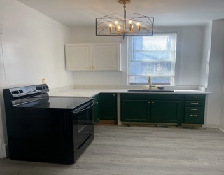 76 Maple St, Springfield, Massachusetts, 3 Bedrooms Bedrooms, 6 Rooms Rooms,1 BathroomBathrooms,Residential Lease,For Rent,Maple St,73530854