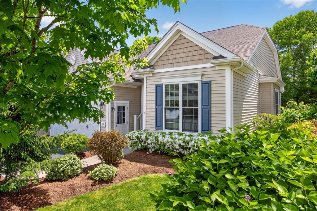 17 Valley Front, Plymouth, Massachusetts, 2 Bedrooms Bedrooms, 8 Rooms Rooms,2 BathroomsBathrooms,Residential,For Sale,Valley Front,73530616