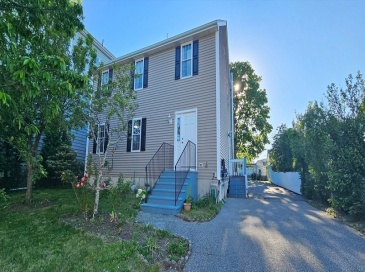 1967 Rodman St, Fall River, Massachusetts, 3 Bedrooms Bedrooms, 8 Rooms Rooms,2.5 BathroomsBathrooms,Residential,For Sale,Rodman St,73530718
