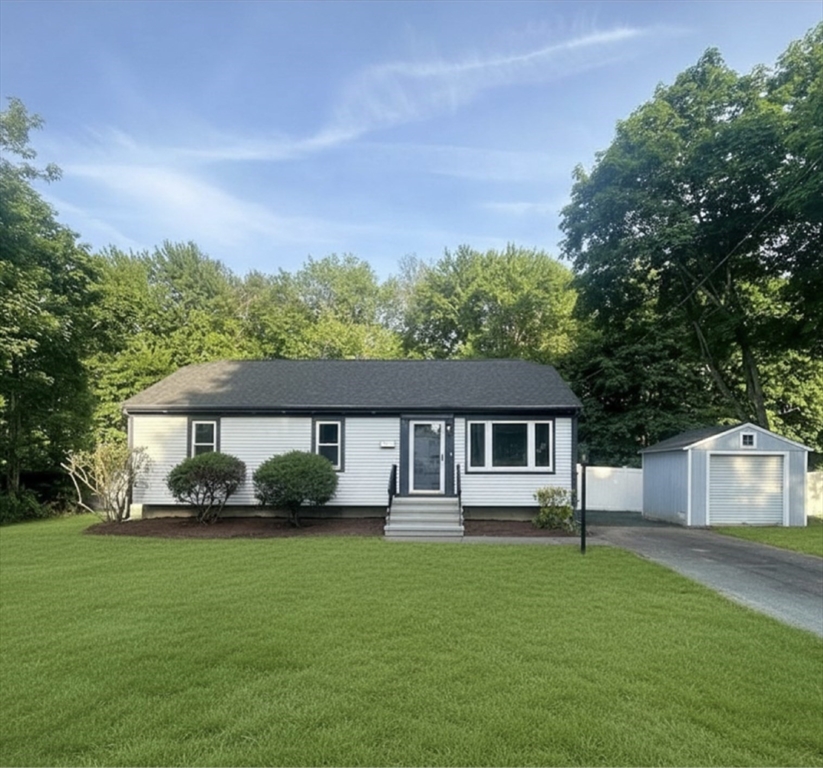 289 Commercial St, Whitman, Massachusetts, 3 Bedrooms Bedrooms, 5 Rooms Rooms,1 BathroomBathrooms,Residential,For Sale,Commercial St,73530896
