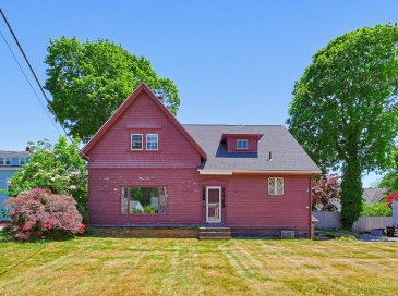 299 Broadway, North Attleboro, Massachusetts, 5 Bedrooms Bedrooms, 10 Rooms Rooms,1 BathroomBathrooms,Residential,For Sale,Broadway,73530860