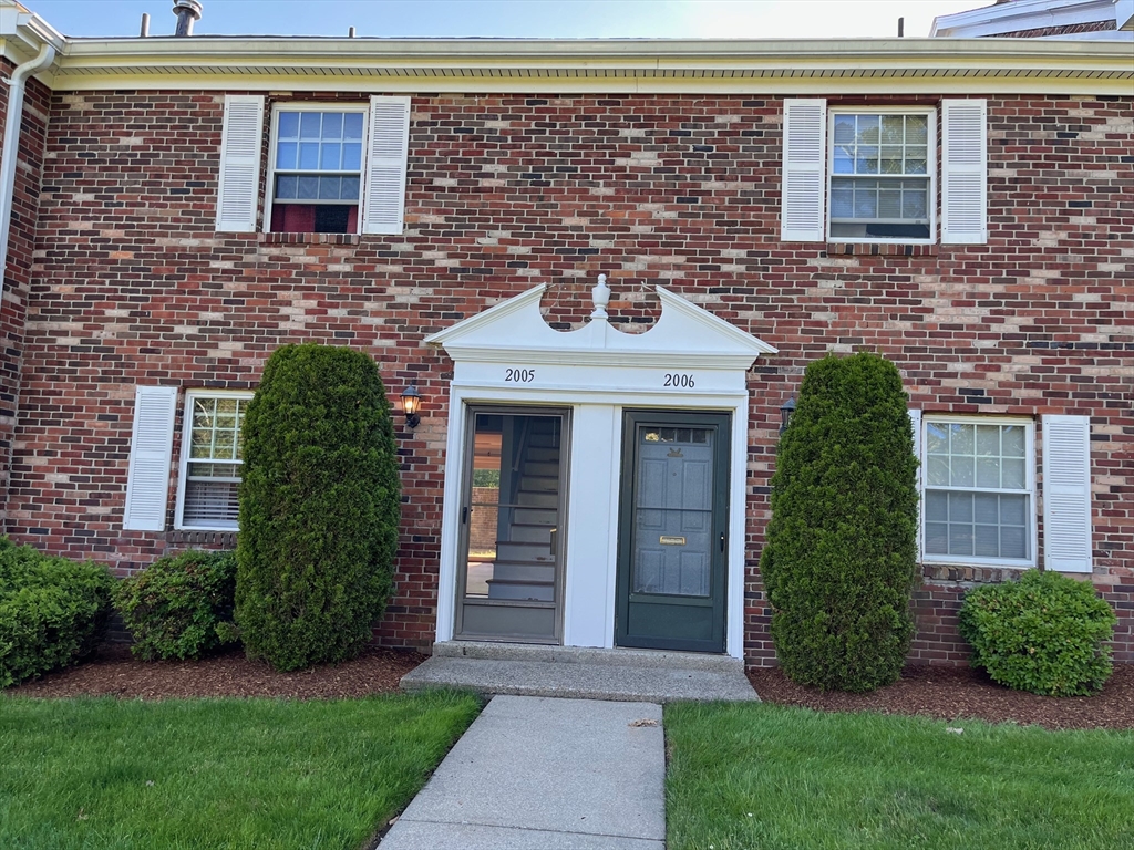 2005 Windsor Drive, Framingham, Massachusetts, 3 Bedrooms Bedrooms, 5 Rooms Rooms,2.5 BathroomsBathrooms,Residential,For Sale,Windsor Drive,73530922