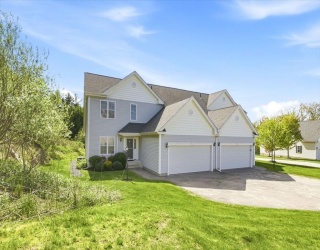 30 Shadow Creek Lane, Ashland, Massachusetts, 2 Bedrooms Bedrooms, 6 Rooms Rooms,2.5 BathroomsBathrooms,Residential,For Sale,Shadow Creek Lane,73530931