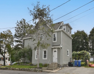 7 Perham St, Wakefield, Massachusetts, 3 Bedrooms Bedrooms, 7 Rooms Rooms,1 BathroomBathrooms,Residential Lease,For Rent,Perham St,73530601
