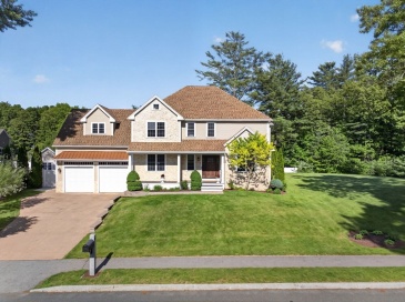 54 Wild Pasture Ln, Rowley, Massachusetts, 4 Bedrooms Bedrooms, 8 Rooms Rooms,4 BathroomsBathrooms,Residential,For Sale,Wild Pasture Ln,73530955