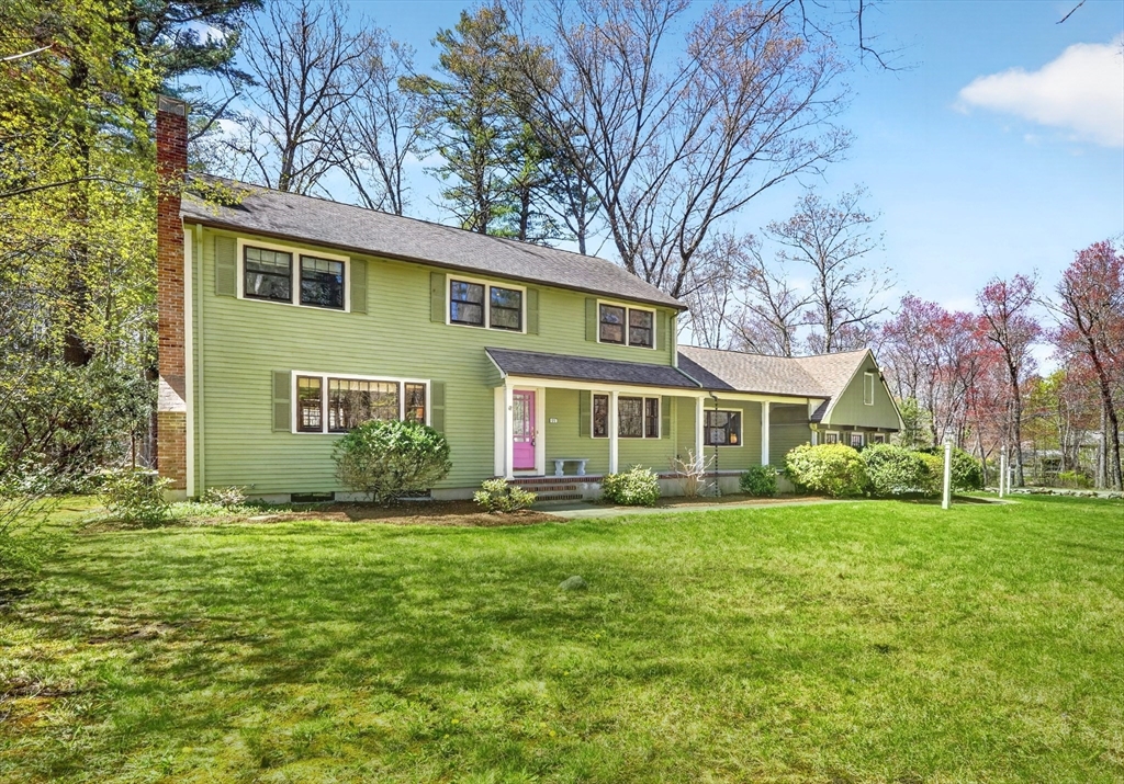14 Beverly Rd, Bedford, Massachusetts, 4 Bedrooms Bedrooms, 9 Rooms Rooms,2.5 BathroomsBathrooms,Residential,For Sale,Beverly Rd,73509562