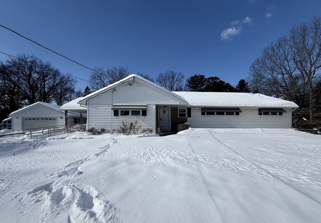 461 Sheridan St, Chicopee, Massachusetts, 4 Bedrooms Bedrooms, 6 Rooms Rooms,2 BathroomsBathrooms,Residential,For Sale,Sheridan St,73472911