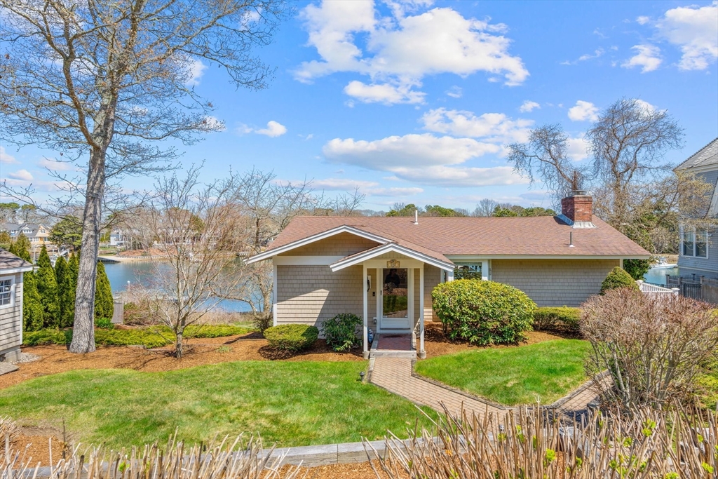 160 Waterway, Mashpee, Massachusetts, 3 Bedrooms Bedrooms, 7 Rooms Rooms,2 BathroomsBathrooms,Residential,For Sale,Waterway,73376489