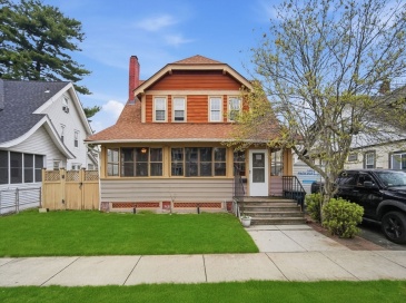 32 Burton St, Springfield, Massachusetts, 4 Bedrooms Bedrooms, 8 Rooms Rooms,2 BathroomsBathrooms,Residential,For Sale,Burton St,73506727