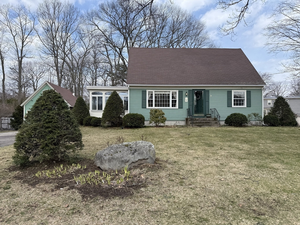89 Oakcrest Drive, North Attleboro, Massachusetts, 4 Bedrooms Bedrooms, 8 Rooms Rooms,2 BathroomsBathrooms,Residential,For Sale,Oakcrest Drive,73492600