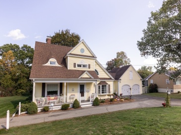 47 Elm St., Methuen, Massachusetts, 3 Bedrooms Bedrooms, 7 Rooms Rooms,1.5 BathroomsBathrooms,Residential,For Sale,Elm St.,73508586 47 Elm St., Methuen, Massachusetts, 3 Bedrooms Bedrooms, 7 Rooms Rooms,1.5 BathroomsBathrooms,Residential,For Sale,Elm St.,73508586