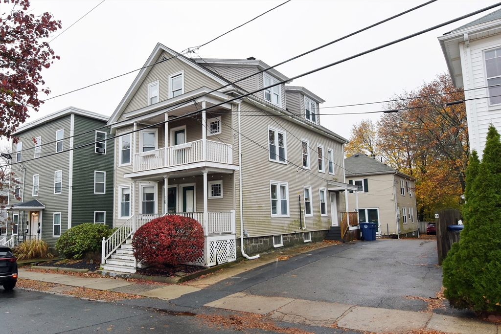 10 Hazel Street, Salem, Massachusetts, 2 Bedrooms Bedrooms, 5 Rooms Rooms,1 BathroomBathrooms,Residential,For Sale,Hazel Street,73455920