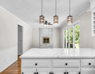 252 Pinewood Drive, Longmeadow, Massachusetts, 5 Bedrooms Bedrooms, 9 Rooms Rooms,2.5 BathroomsBathrooms,Residential,For Sale,Pinewood Drive,73531082
