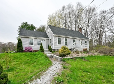 260 Glebe St, Taunton, Massachusetts, 3 Bedrooms Bedrooms, 7 Rooms Rooms,2 BathroomsBathrooms,Residential,For Sale,Glebe St,73531080