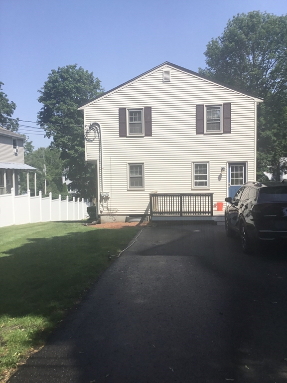 48 King St, Mansfield, Massachusetts, 3 Bedrooms Bedrooms, 5 Rooms Rooms,1.5 BathroomsBathrooms,Residential Lease,For Rent,King St,73531093