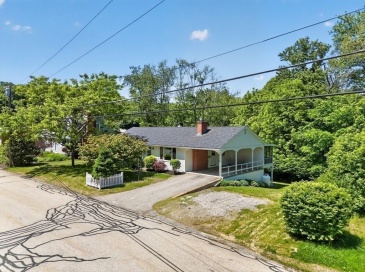 60 Pinedale St, Southbridge, Massachusetts, 3 Bedrooms Bedrooms, 7 Rooms Rooms,1 BathroomBathrooms,Residential,For Sale,Pinedale St,73531115