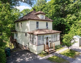 113 Simonds St, Fitchburg, Massachusetts, 3 Bedrooms Bedrooms, 6 Rooms Rooms,2 BathroomsBathrooms,Residential,For Sale,Simonds St,73531119
