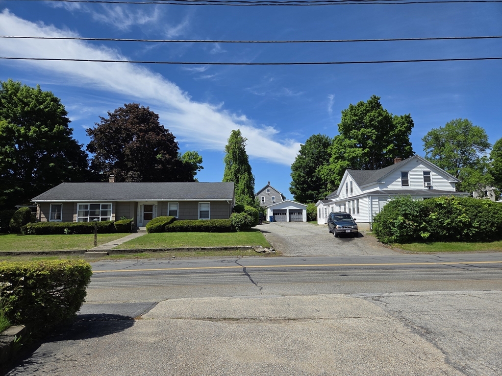 5-7 Slater St, Webster, Massachusetts, 9 Bedrooms Bedrooms, 16 Rooms Rooms,5 BathroomsBathrooms,Residential Income,For Sale,Slater St,73531132