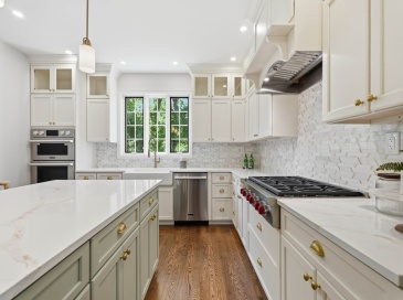131 Maple Street, Scituate, Massachusetts, 3 Bedrooms Bedrooms, 8 Rooms Rooms,4 BathroomsBathrooms,Residential,For Sale,Maple Street,73531055