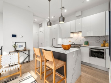 39 A St, Boston, Massachusetts, 2 Bedrooms Bedrooms, 4 Rooms Rooms,2.5 BathroomsBathrooms,Residential Lease,For Rent,A St,73531134