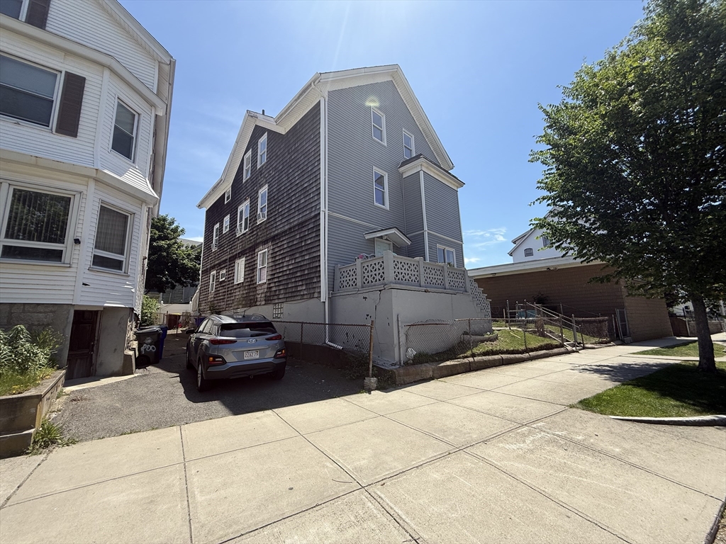 908 Plymouth Ave, Fall River, Massachusetts, 4 Bedrooms Bedrooms, 7 Rooms Rooms,1 BathroomBathrooms,Residential Lease,For Rent,Plymouth Ave,73531151