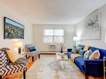 1 Wyman St, Arlington, Massachusetts, 1 Bedroom Bedrooms, 3 Rooms Rooms,1 BathroomBathrooms,Residential Lease,For Rent,Wyman St,73473800